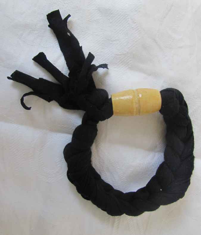 large image of art item: accessory &ndash; bracelet black bead yellow