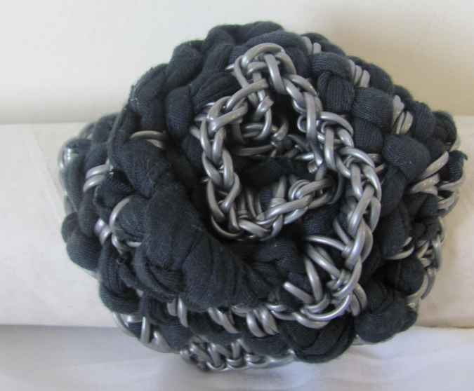large image of art item: accessory &ndash; bracelet black knot