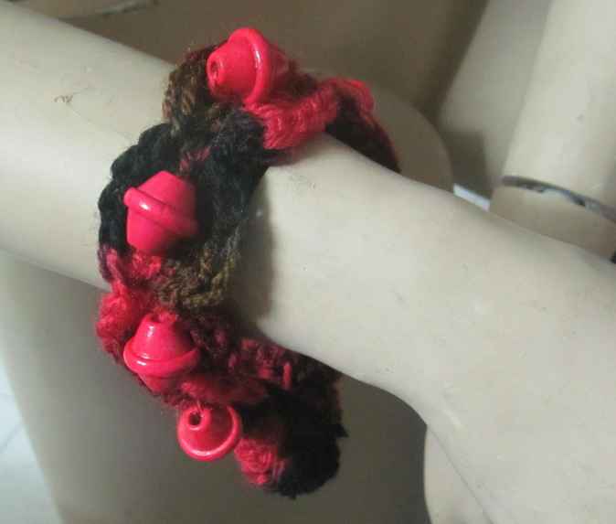 large image of art item: accessory &ndash; bracelet black red