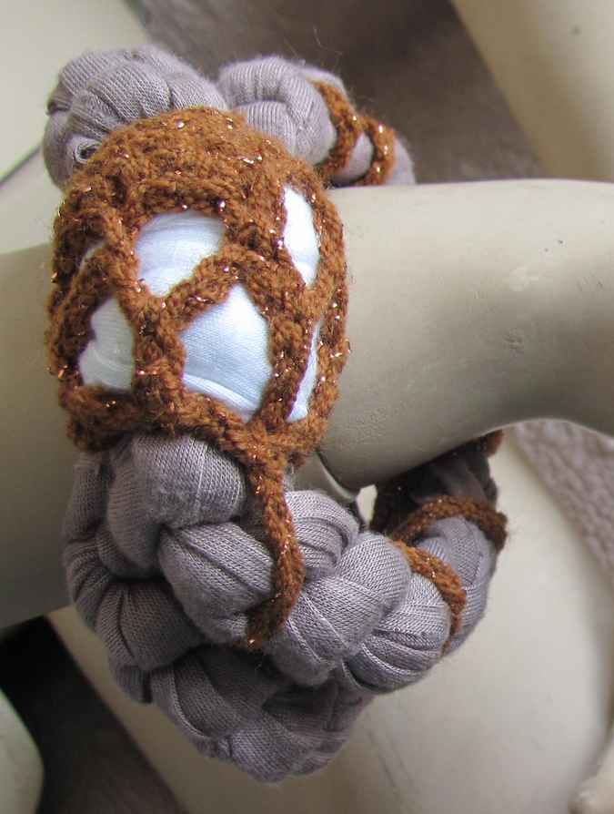 large image of art item: accessory &ndash; bracelet brown gold