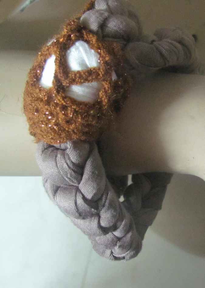 large image of art item: accessory &ndash; bracelet brown gold