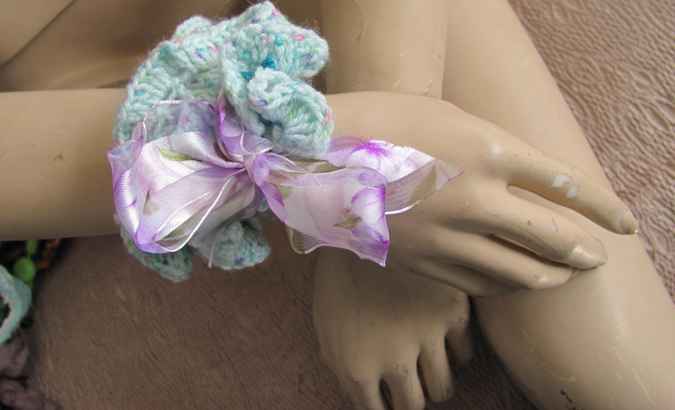 large image of art item: accessory &ndash; bracelet crochet cyan ribbon purple