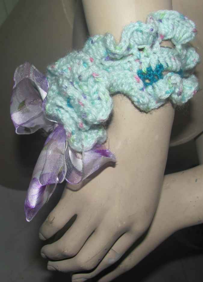 large image of art item: accessory &ndash; bracelet crochet cyan ribbon purple