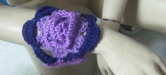 large image of art item: accessory &ndash; bracelet crochet purple flower