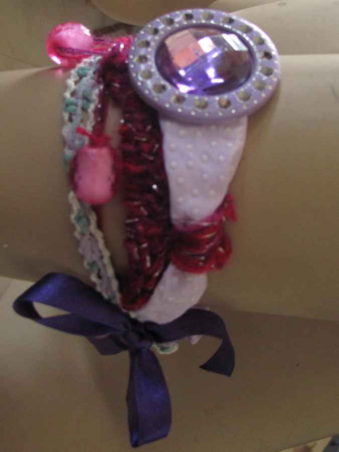 large image of art item: accessory &ndash; bracelet pink purple ribbon gem purple