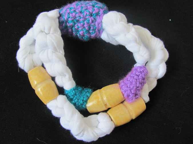 large image of art item: accessory &ndash; bracelet white purple