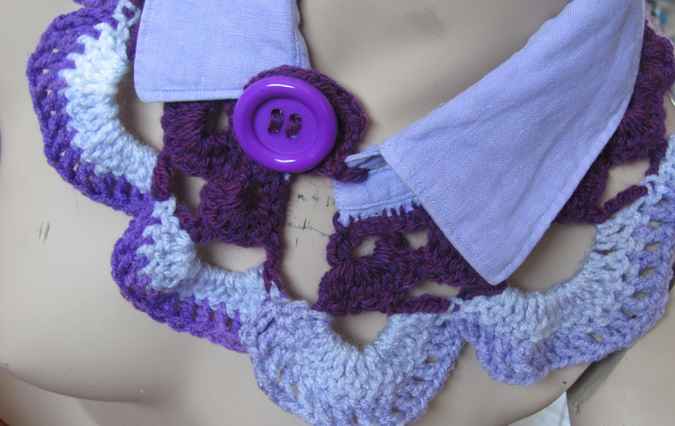 large image of art item: accessory &ndash; collar blue and purple