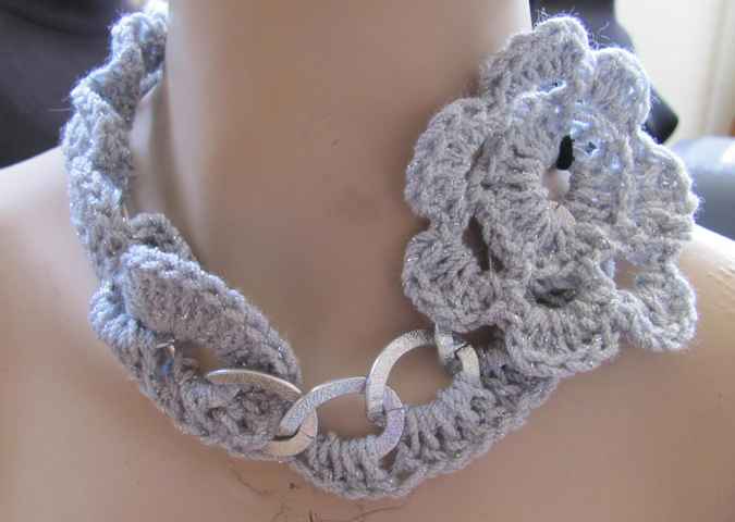 large image of art item: accessory &ndash; crochet neck flower violet