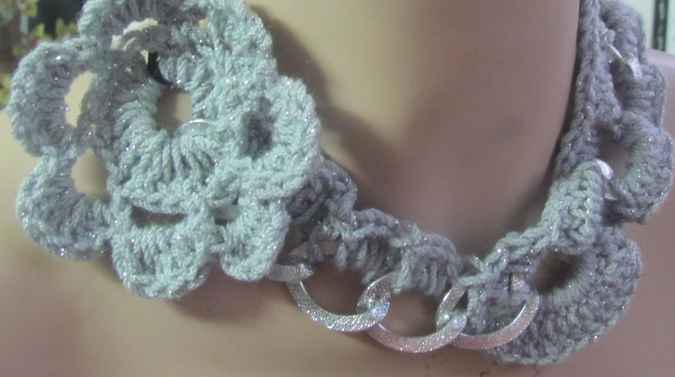 large image of art item: accessory &ndash; crochet neck flower violet