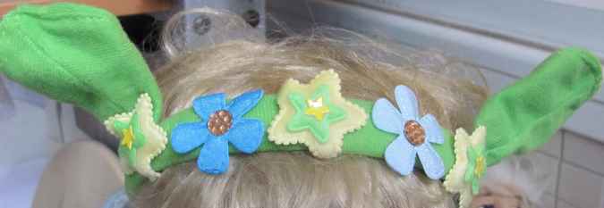 large image of art item: accessory &ndash; head decoration green flowers