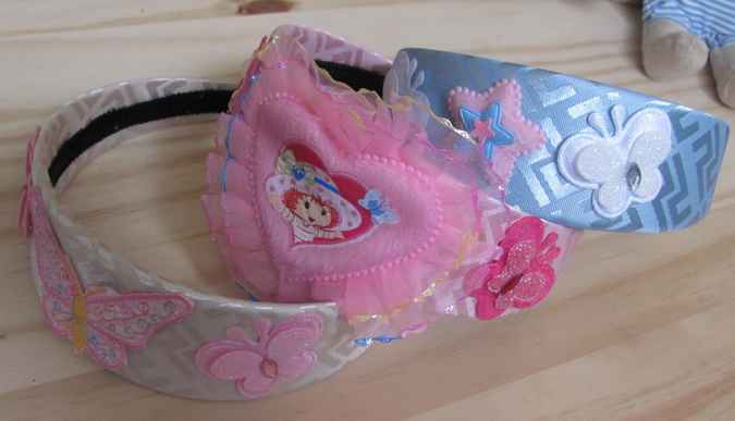 large image of art item: accessory &ndash; head decoration pink lace