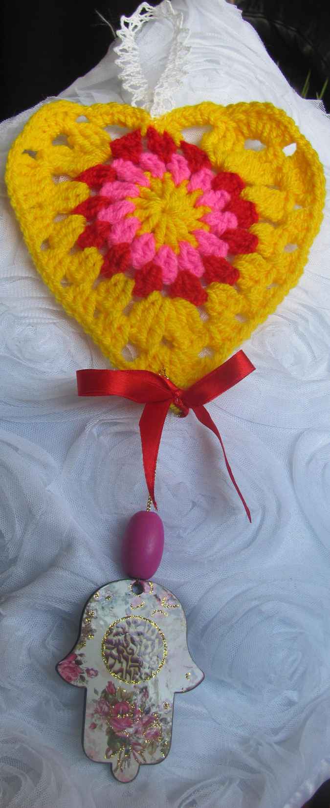 large image of art item: accessory &ndash; heart yellow hamsa