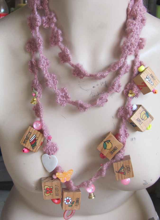 large image of art item: accessory &ndash; necklace crochet pink cubes wooden