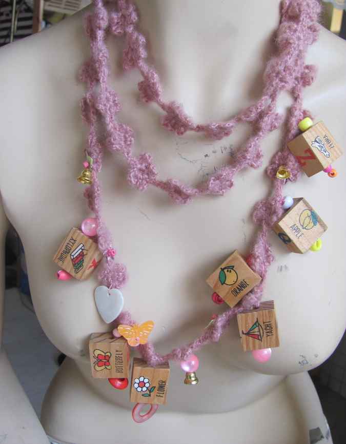 large image of art item: accessory &ndash; necklace crochet pink cubes wooden