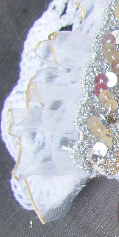 large image of art item: accessory &ndash; necklace lace button golden