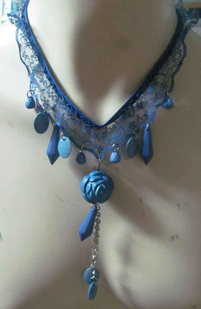 large image of art item: accessory &ndash; necklace blue lace beads rose