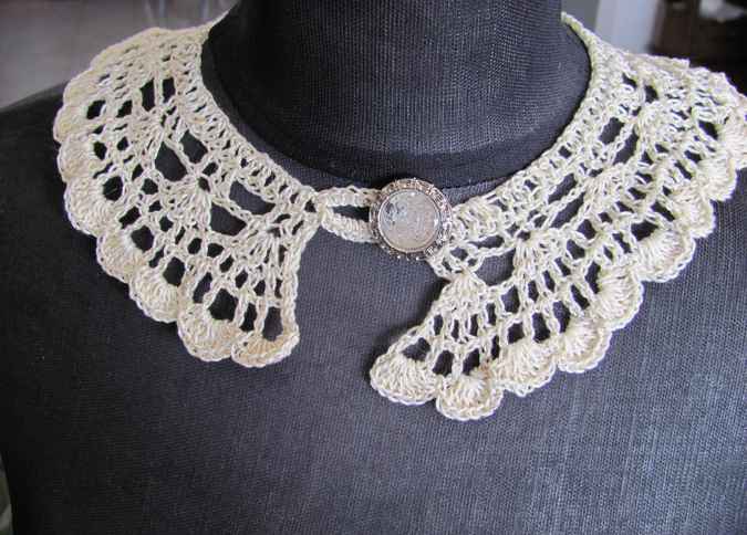 large image of art item: accessory &ndash; necklace silver and crystal button 