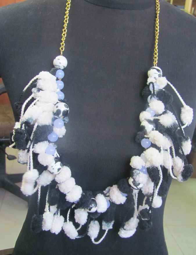 large image of art item: accessory &ndash; ponpons black and white golden chain