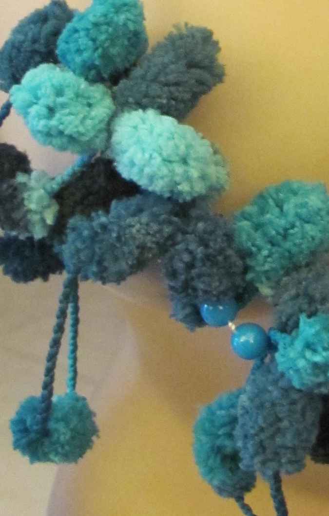 large image of art item: accessory &ndash; ponpons cyan beads