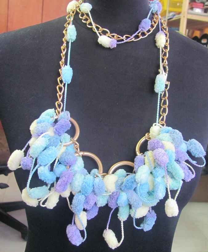 large image of art item: accessory &ndash; ponpons cyan golden chain and rings