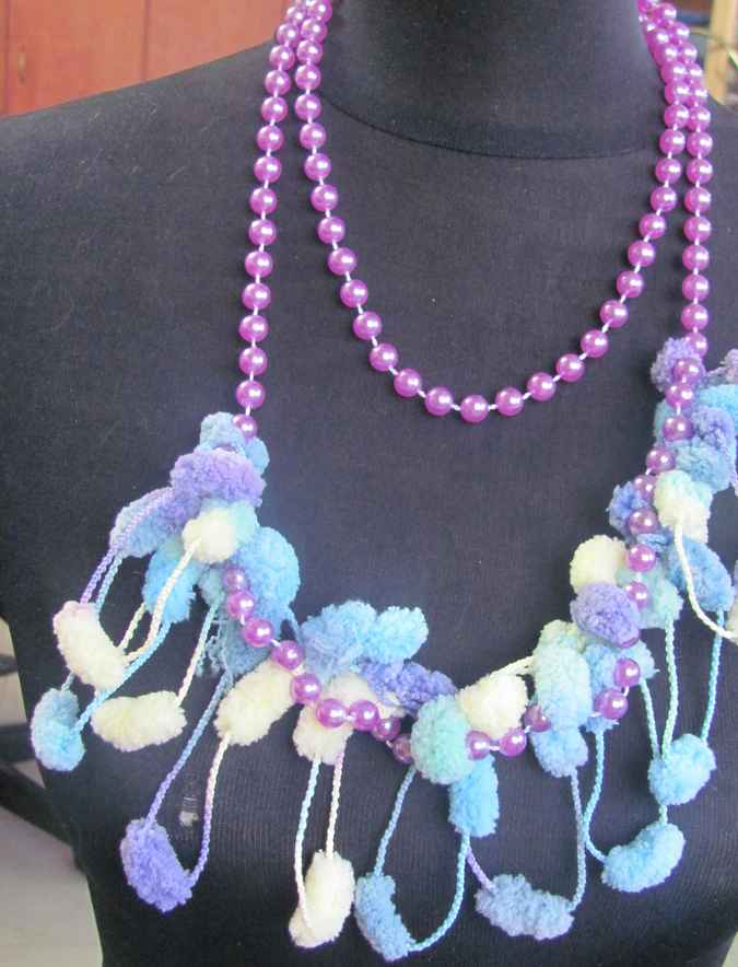 large image of art item: accessory &ndash; ponpons purple beads