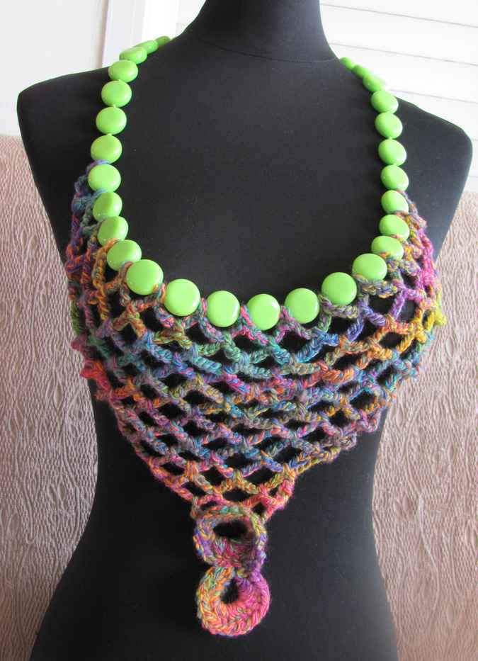 large image of art item: accessory &ndash; chestpiece necklace beads green colorful