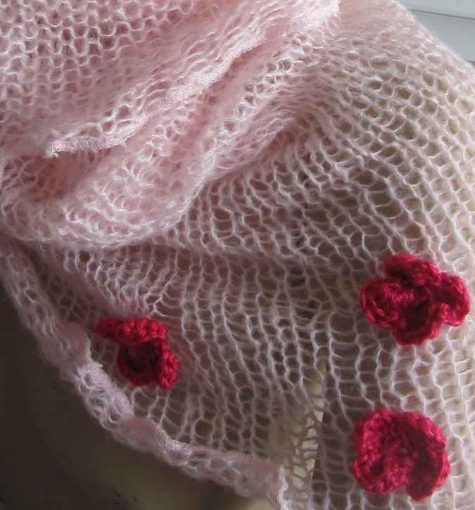 large image of art item: accessory &ndash; scarf pink flowers crochet