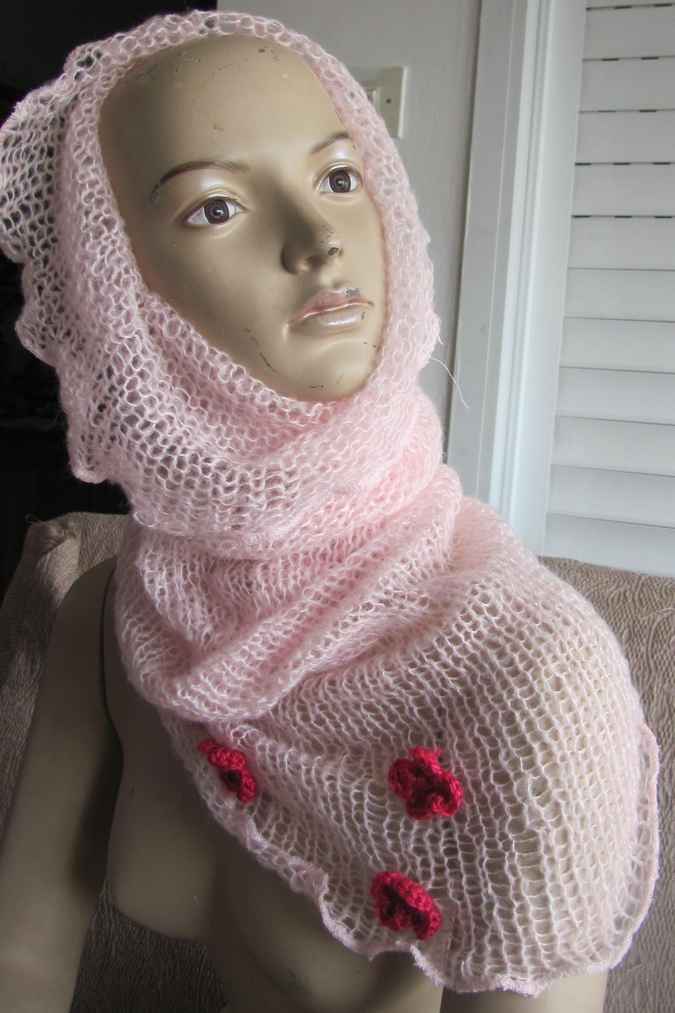 large image of art item: accessory &ndash; scarf pink flowers crochet