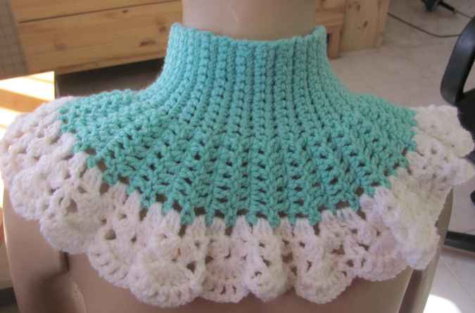 large image of art item: accessory &ndash; capeletflower cyan white