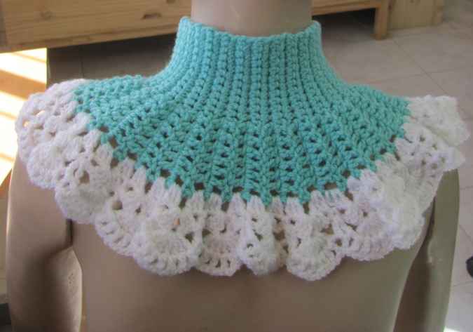 large image of art item: accessory &ndash; capeletflower cyan white