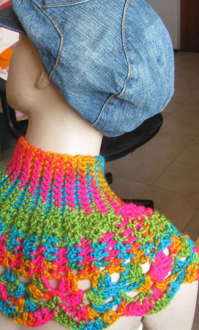 large image of art item: accessory &ndash; capeletcolorful