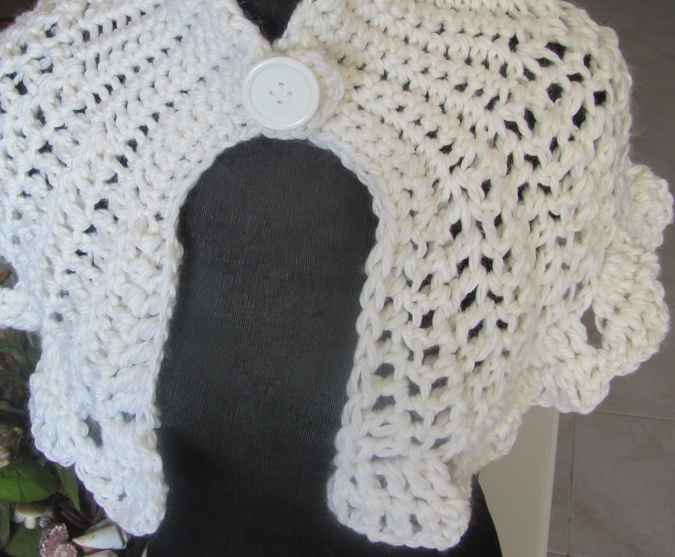 large image of art item: accessory &ndash; capeletnetwork white