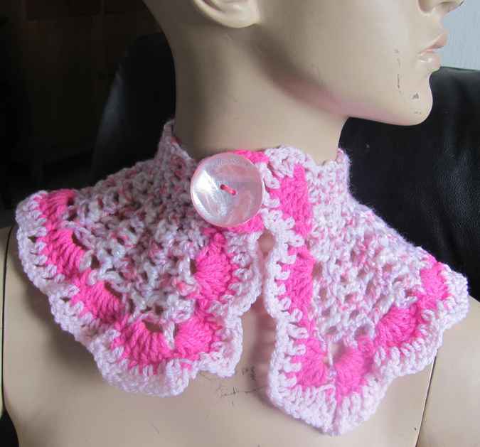 large image of art item: accessory &ndash; capeletpink purple