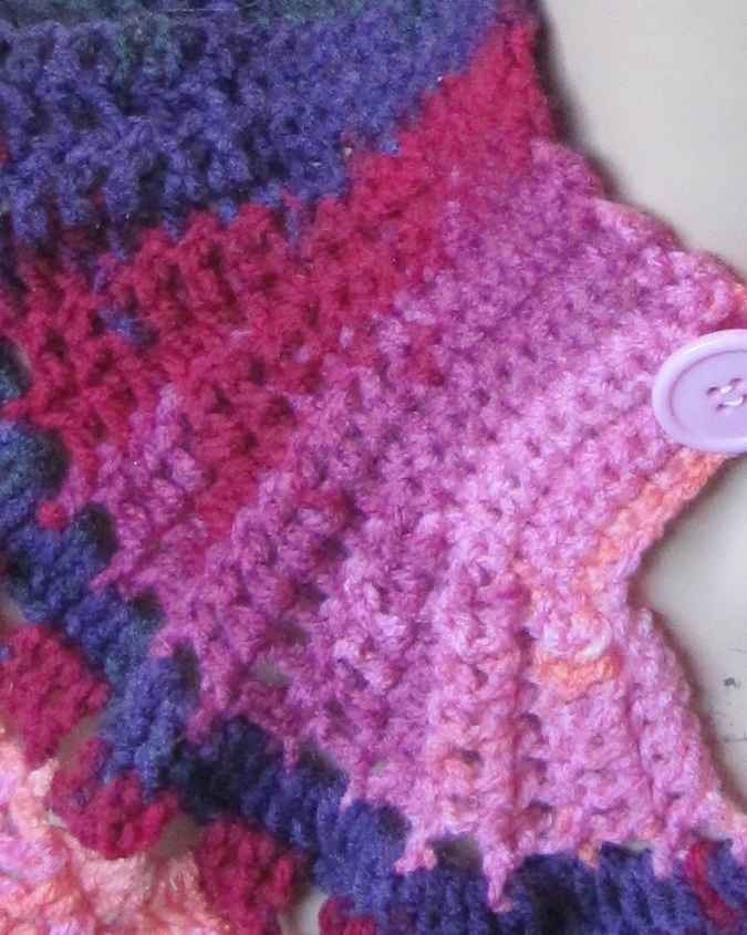 large image of art item: accessory &ndash; capeletpinks