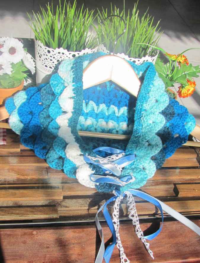 large image of art item: accessory &ndash; capelet crochet blue cyan white