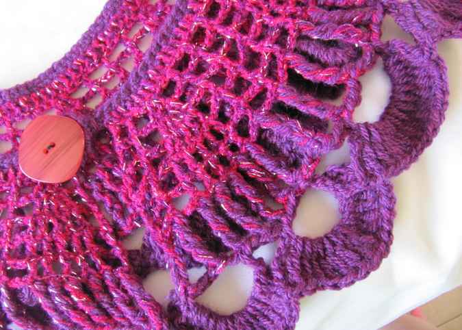 large image of art item: accessory &ndash; capeletnet purple