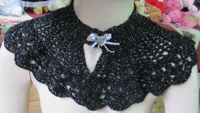 large image of art item: accessory &ndash; black lurex