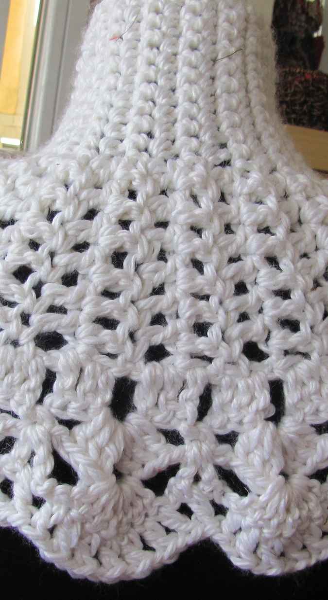 large image of art item: accessory &ndash; capelet white