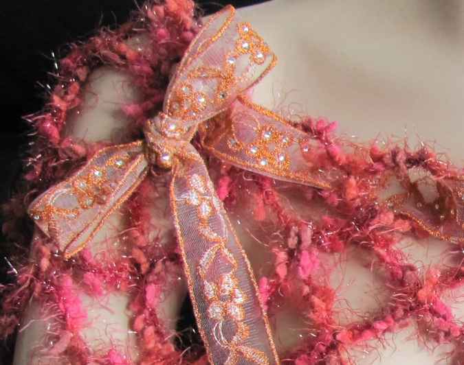 large image of art item: accessory &ndash; capelet net crochet red