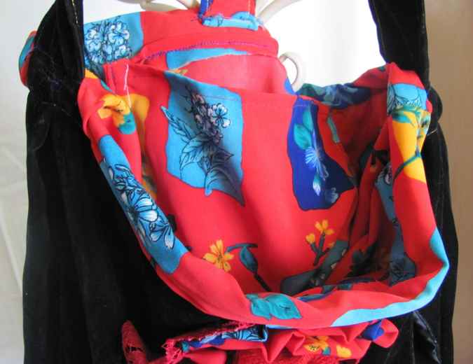 large image of art item: bag &ndash; black buttons flower red cyan