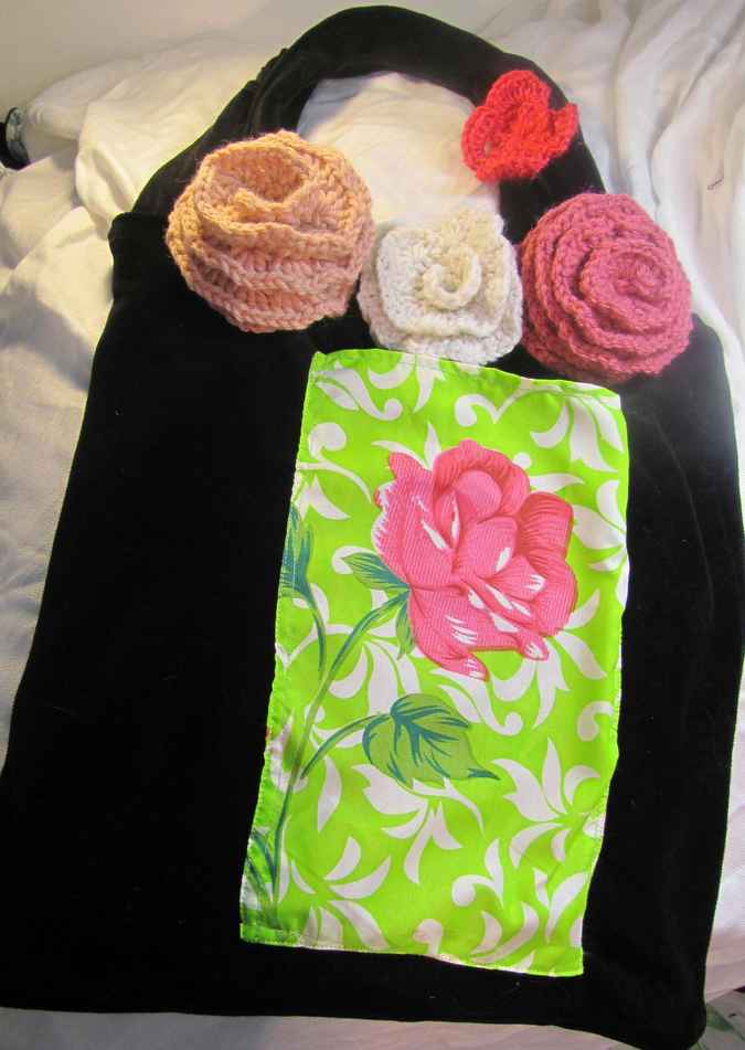 large image of art item: bag &ndash; black green crochet flowers