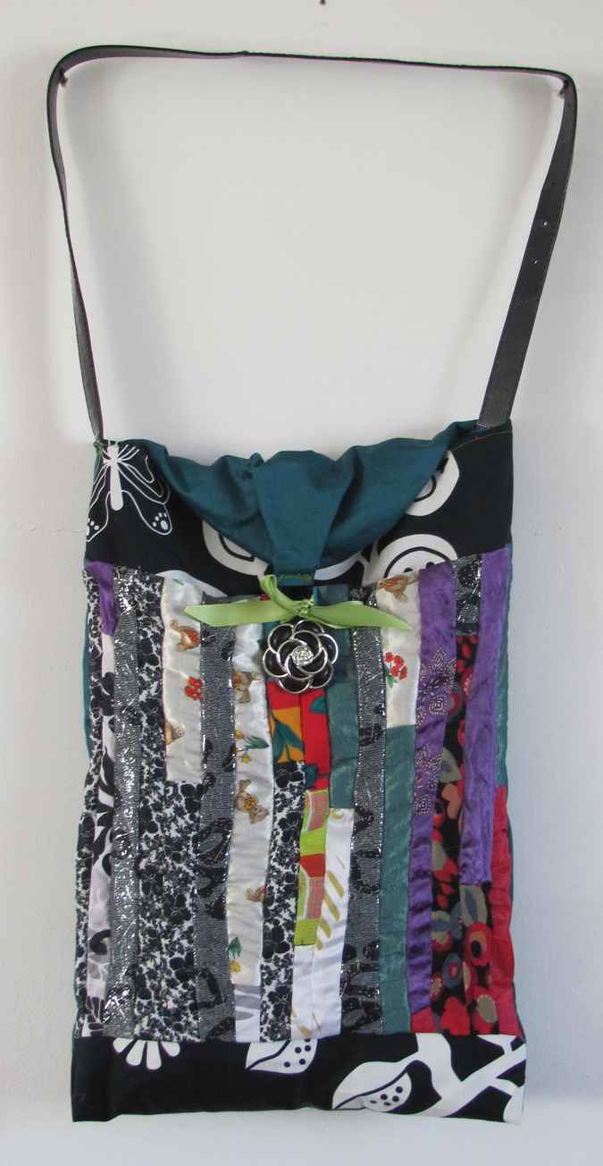 large image of art item: bag &ndash; black motif butterfly and plant colurful quiltwork