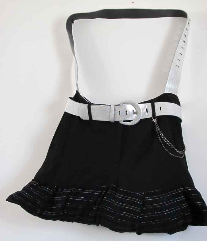 large image of art item: bag &ndash; black with silver belt