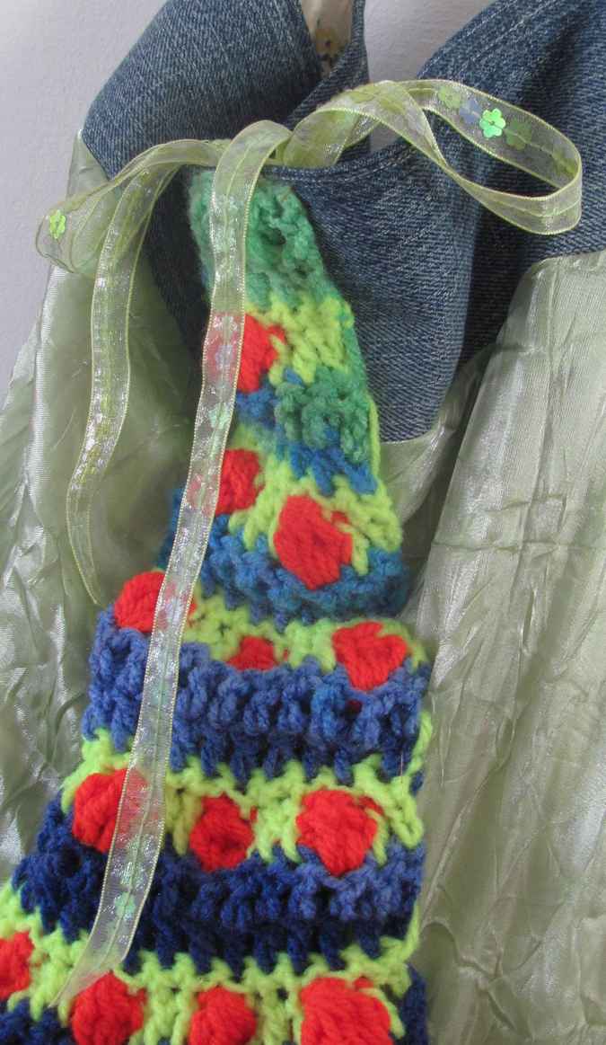 large image of art item: bag &ndash; blue crochet arcs colorful