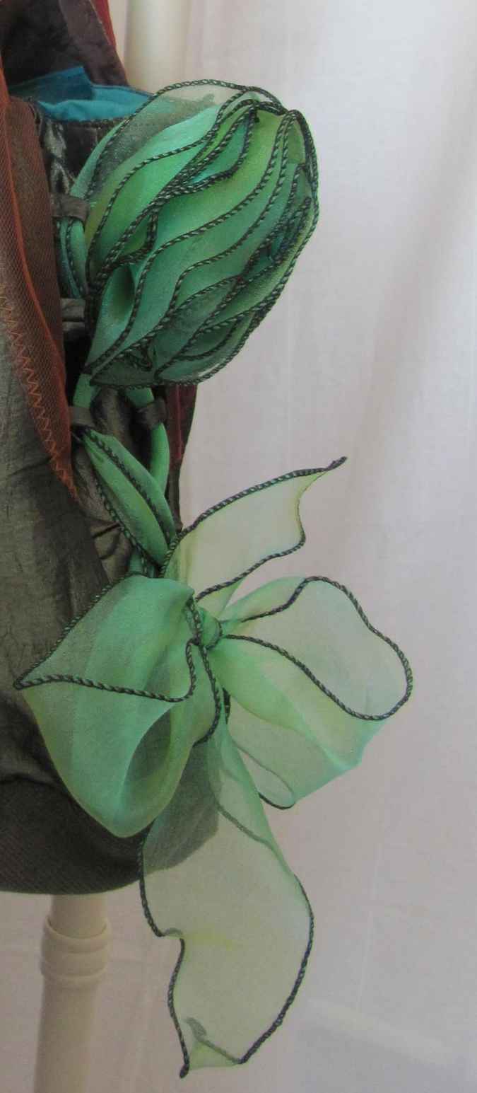 large image of art item: bag &ndash; brown lace green