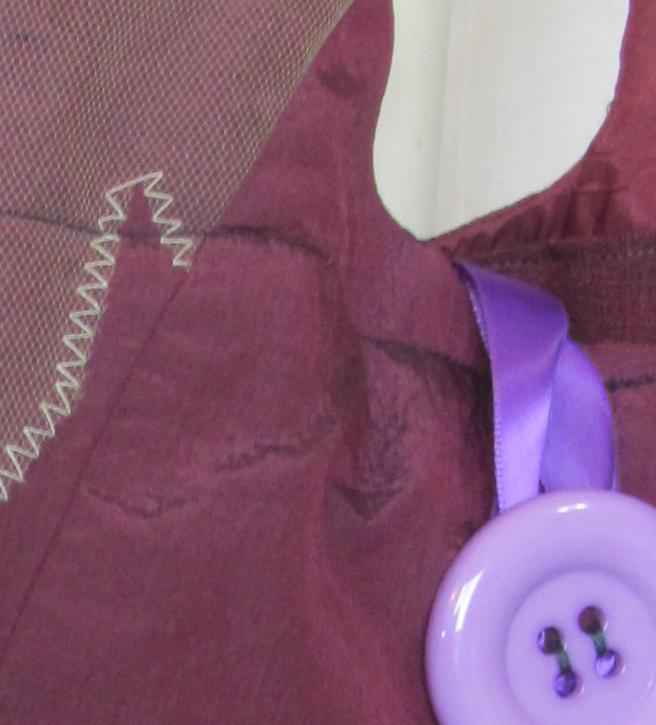 large image of art item: bag &ndash; button pink