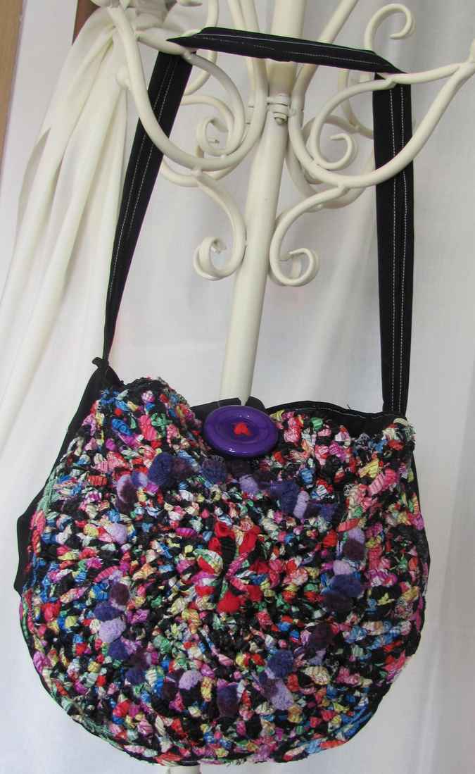 large image of art item: bag &ndash; button purple crochet colorful