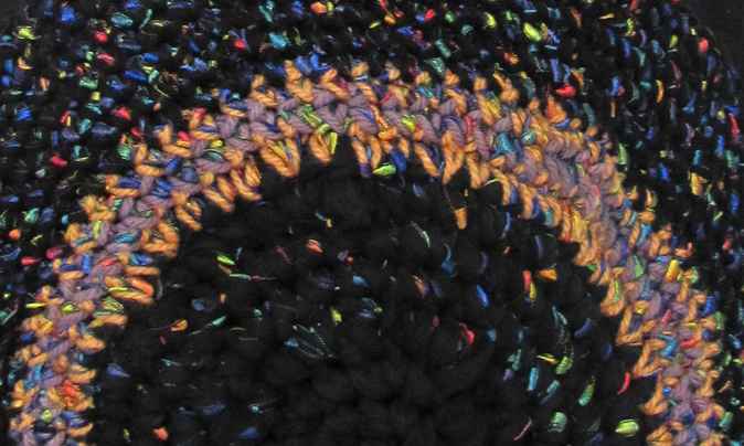 large image of art item: bag &ndash; button white black crochet disc