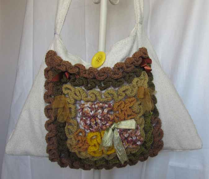 large image of art item: bag &ndash; button yellow crochet