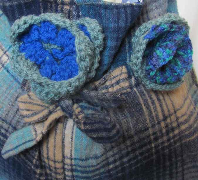 large image of art item: bag &ndash; checkered blue flowers crochet blue